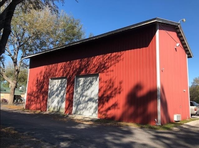 More Photos Of 2216 S Mimosa Ave, Middleburg General Retail For Sale