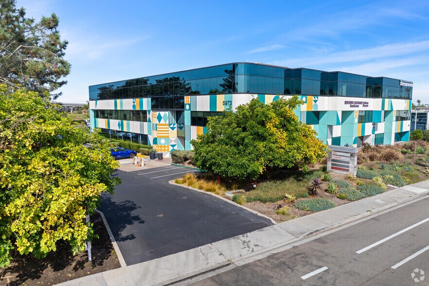 More Photos Of 5973 Avenida Encinas, Carlsbad Office For Lease