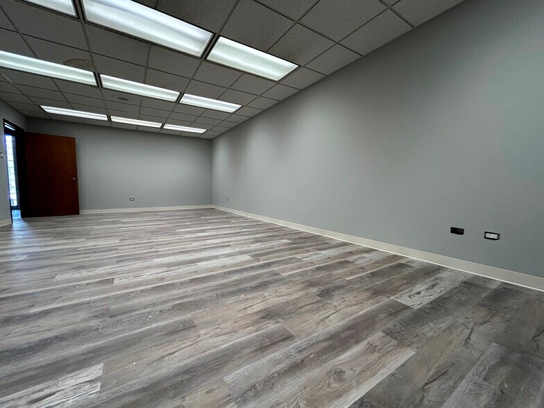 More Photos Of 3449-3469 N Elston Ave, Chicago Warehouse For Lease