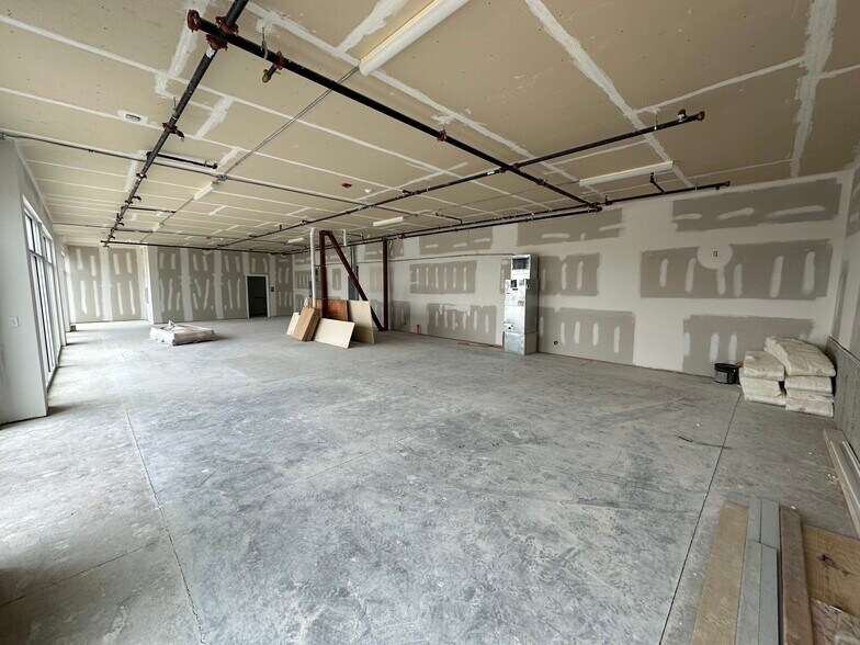 More Photos Of 1255 E Chestnut Expy, Springfield Apartments For Lease