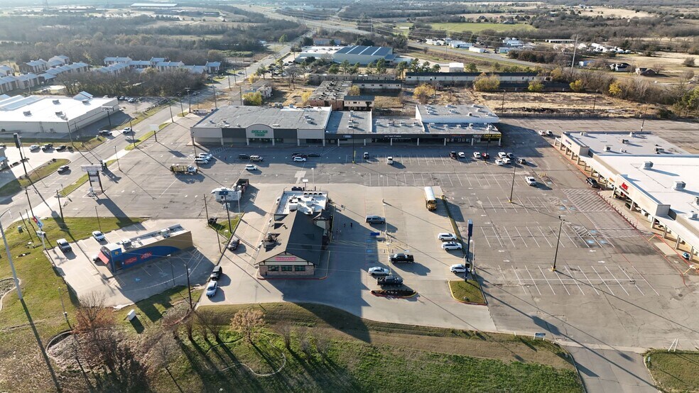 More Photos Of 2701 State Highway 50, Commerce Unknown For Lease