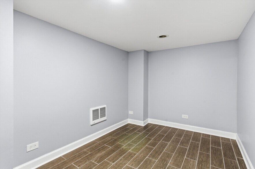 More Photos Of 4140 N Western Ave, Chicago Multifamily For Sale