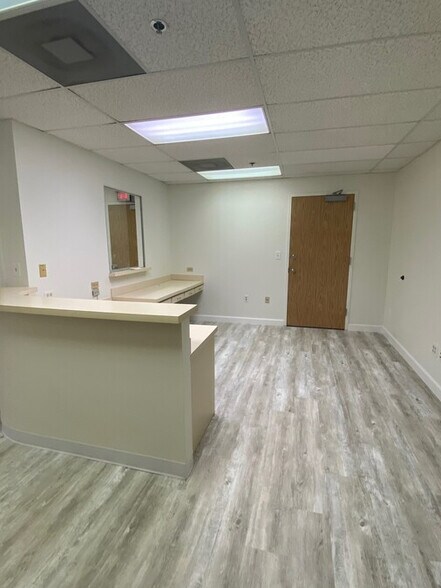 More Photos Of 1830 Town Center Dr, Reston Medical For Sale