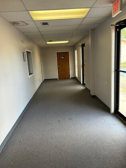 More Photos Of 6285 Highway 167 N, Winnfield Loft Creative Space For Lease