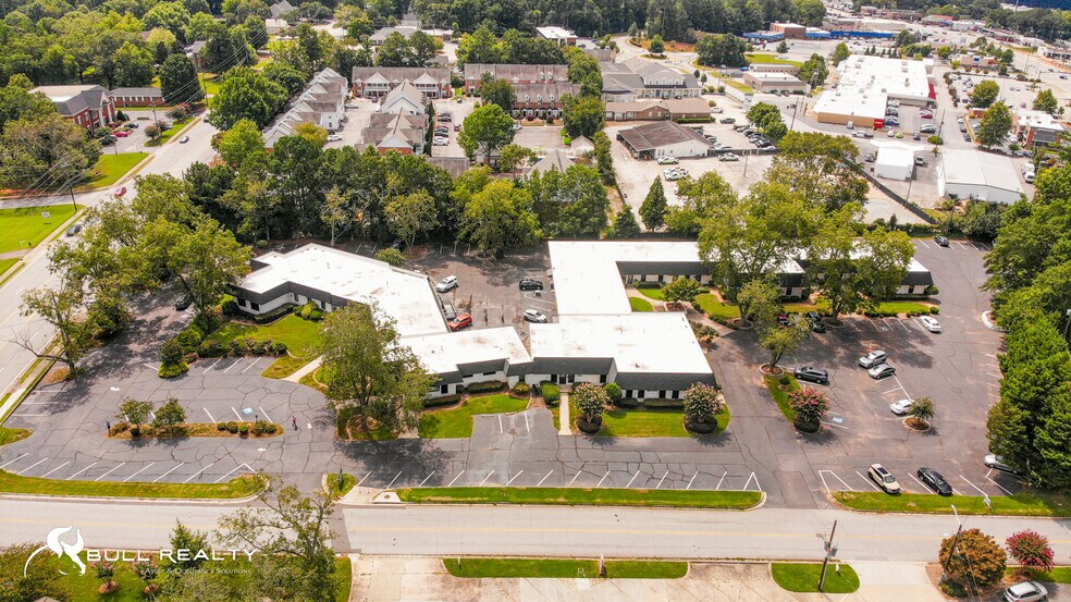 More Photos Of 98-128 N Park Dr, Fayetteville Medical For Lease