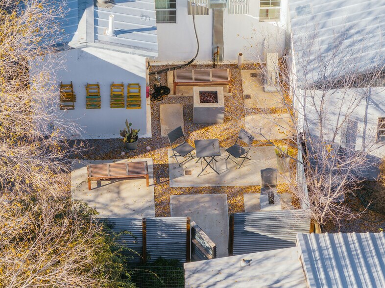 More Photos Of 200 E San Antonio St, Marfa Storefront Retail Residential For Sale