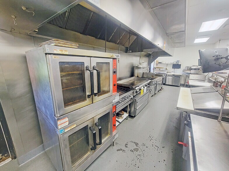 More Photos Of , Collinsville General Retail For Sale