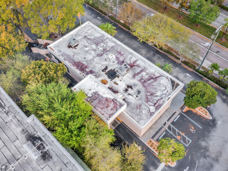 More Photos Of 4699 Nob Hill Rd, Sunrise Medical For Sale