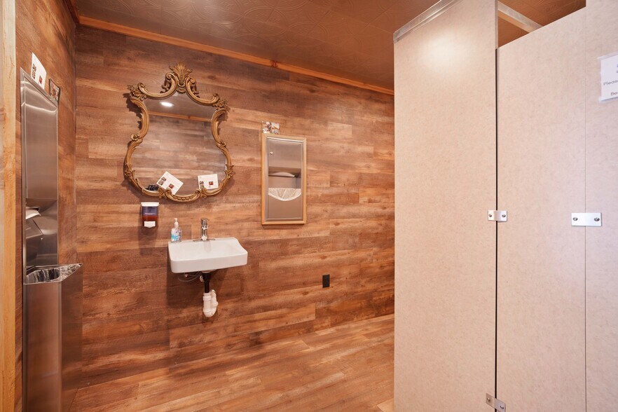 More Photos Of 1902 Jefferson Pike, Brunswick Lodge Meeting Hall For Lease