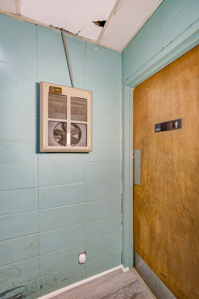 More Photos Of 3412 Washington St, Vicksburg Freestanding For Sale