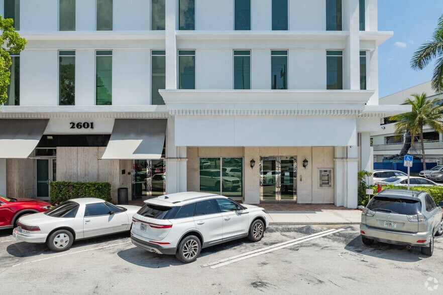 More Photos Of 2601 E Oakland Park Blvd, Fort Lauderdale Medical For Lease