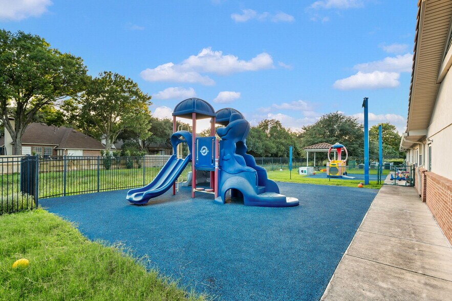 More Photos Of 10002 Camino Bandera, San Antonio Daycare Center For Sale