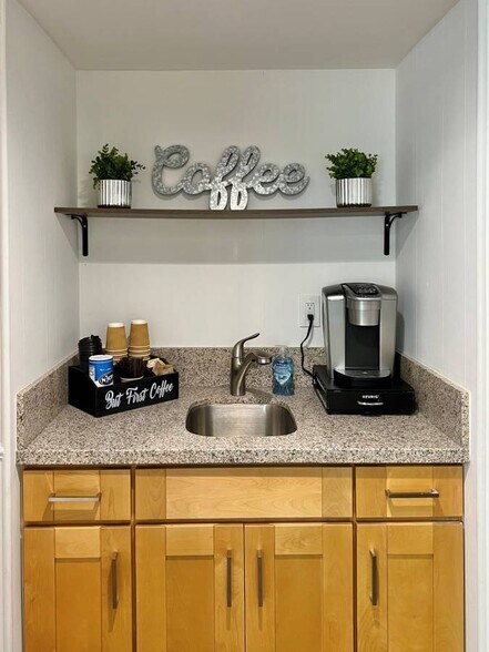 More Photos Of 4840 Calle Alto, Camarillo Self Storage For Lease