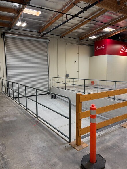 More Photos Of 2082 E Gladwick St, Compton Industrial For Lease