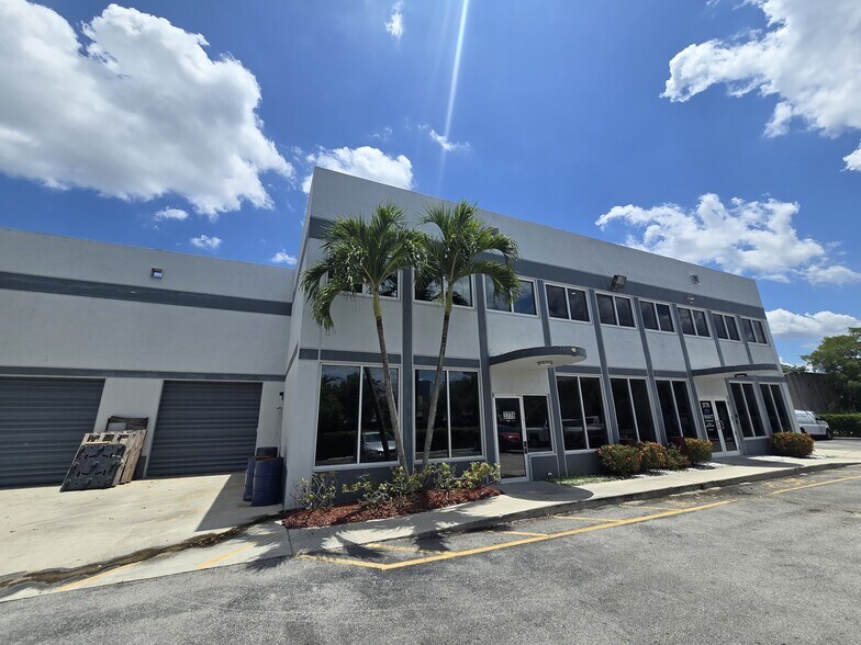 More Photos Of 3760-3788 NW 124th Ave, Coral Springs Light Distribution For Sale