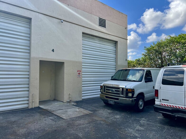 More Photos Of 5453 NW 24th St, Margate Warehouse For Sale