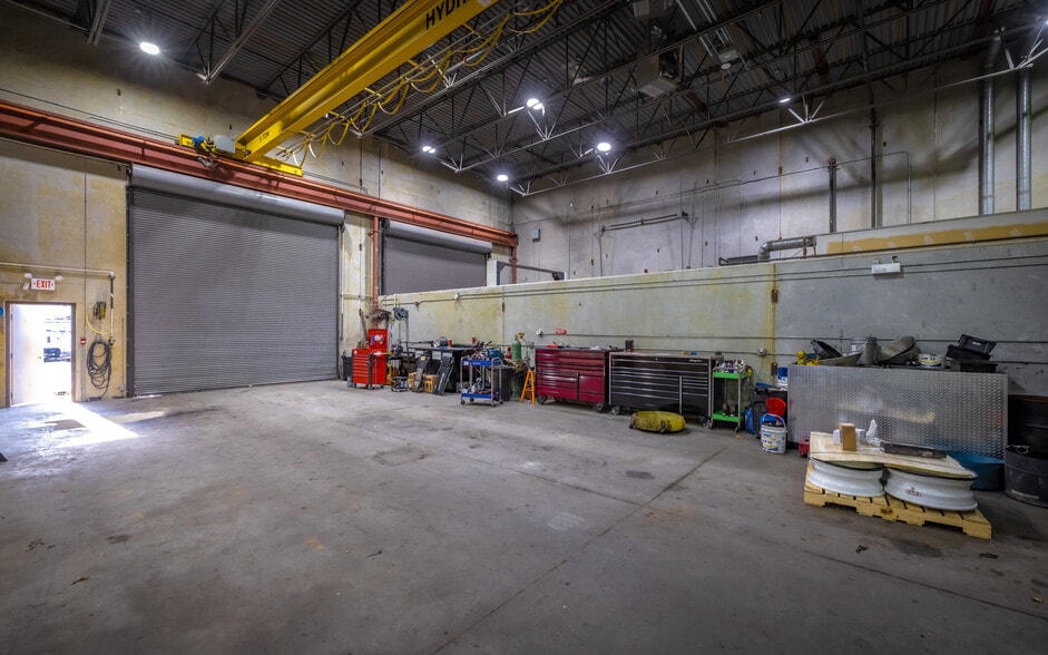More Photos Of 19429 54th Ave, Surrey Warehouse For Sale
