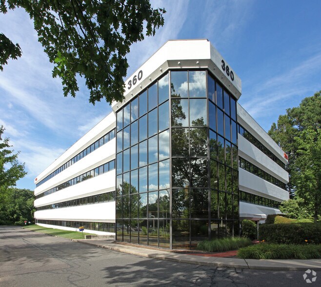More Photos Of 360 Bloomfield Ave, Windsor Office For Lease