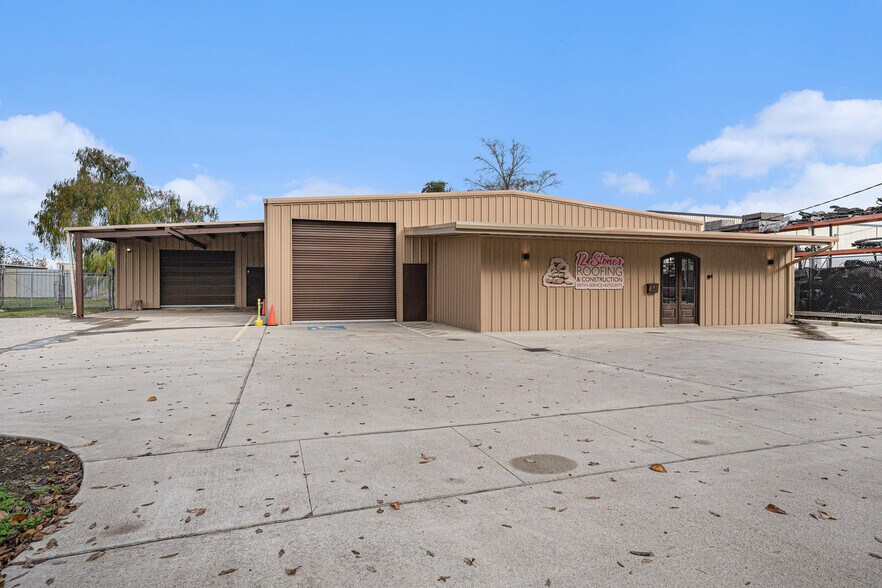 More Photos Of 6933 Olson Ln, Pasadena Service For Sale