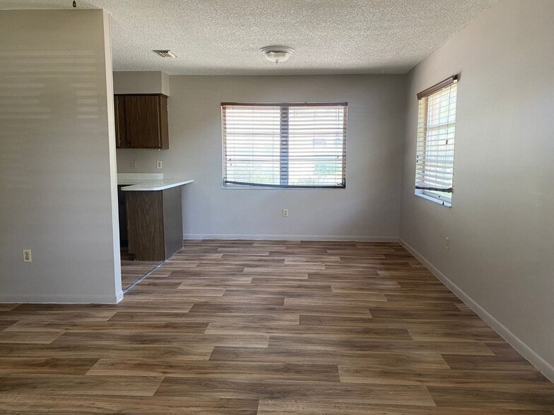 More Photos Of 3025 54th St S, Gulfport Apartments For Sale