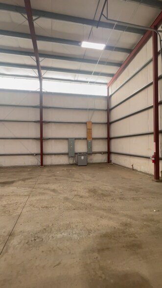 More Photos Of 11319 W Jake Ln, Airway Heights Warehouse For Lease