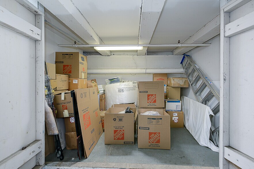 More Photos Of 512-536 1st Ave S, Seattle Apartments For Sale