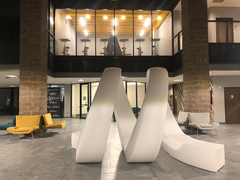 More Photos Of 16800 Imperial Valley Dr, Houston Office For Sale