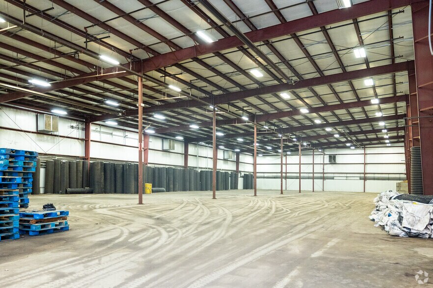 More Photos Of 240 E Industrial Pky, Fayette Manufacturing For Lease