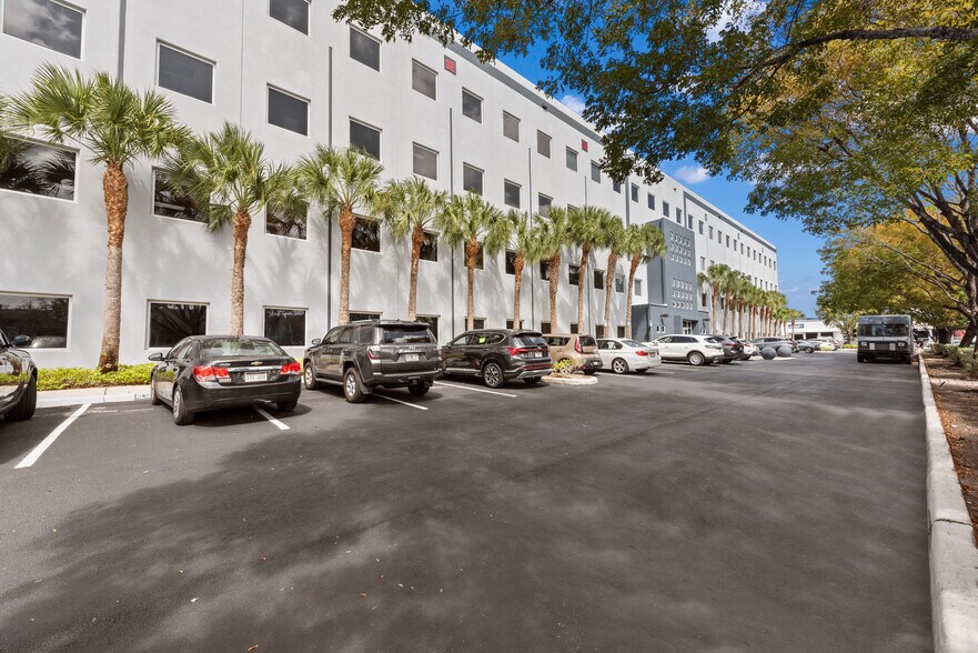 More Photos Of 7791 NW 46th St, Doral Office For Sale