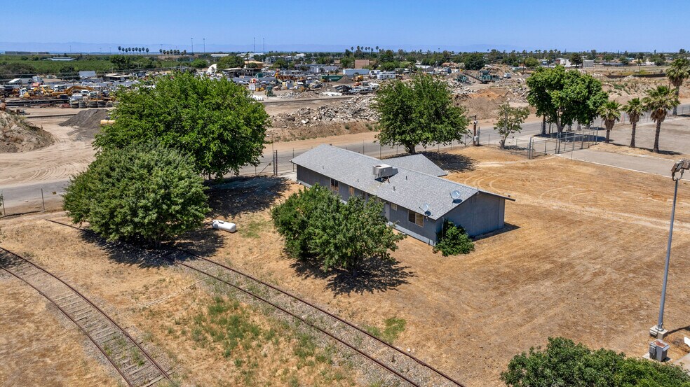 More Photos Of 1269 Marie St, Mendota Land For Lease