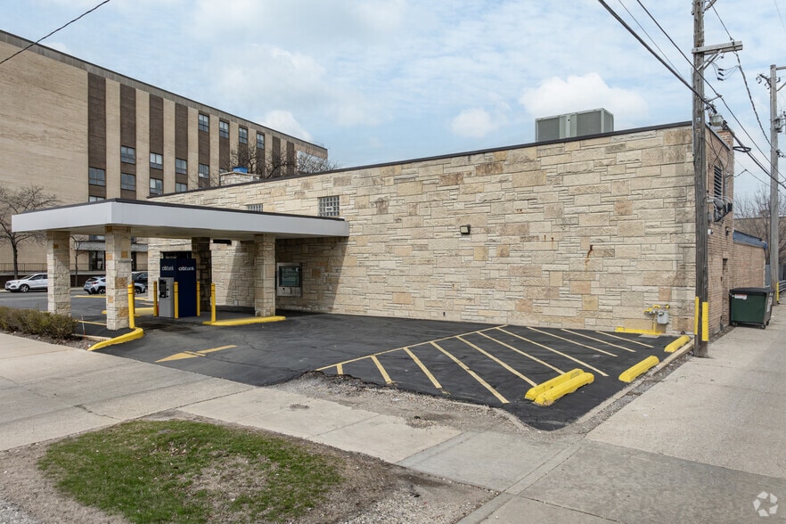 More Photos Of 3535 N Central Ave, Chicago Bank For Sale