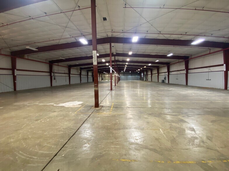 More Photos Of 2921 E 290 Rd, Grove Manufacturing For Lease