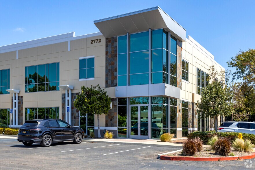 More Photos Of 2772 Gateway Rd, Carlsbad Office For Lease