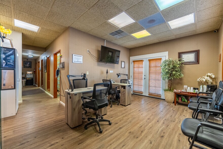 More Photos Of 4231 US Highway 86, Brawley Medical For Sale