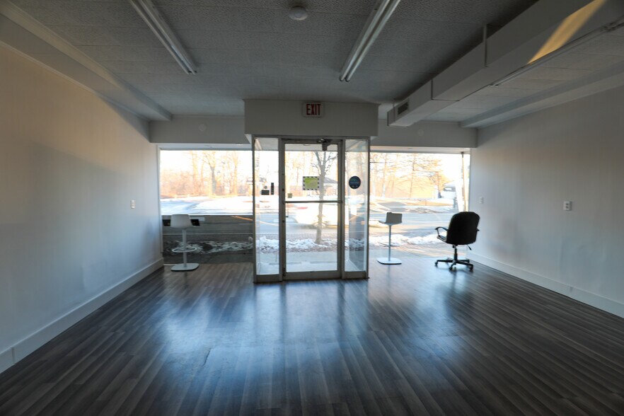 More Photos Of 190 Broadway, Port Ewen Apartments For Lease