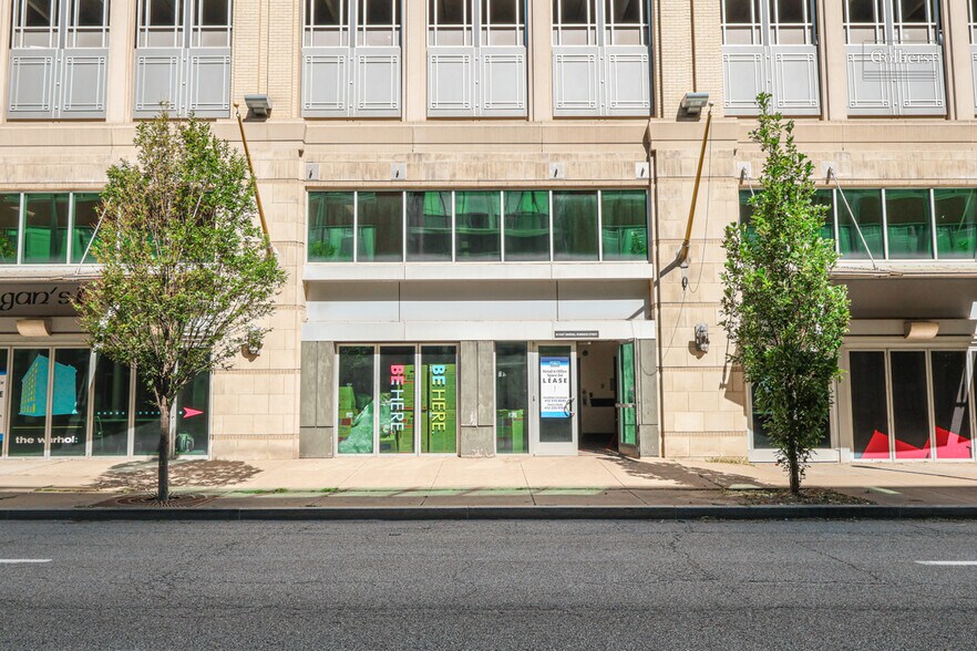 More Photos Of 20 E General Robinson St, Pittsburgh Parking Garage For Lease