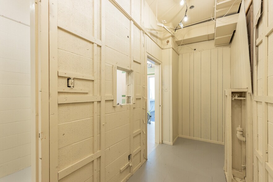 More Photos Of 8871 Griffith Rd, Nashville Warehouse For Sale