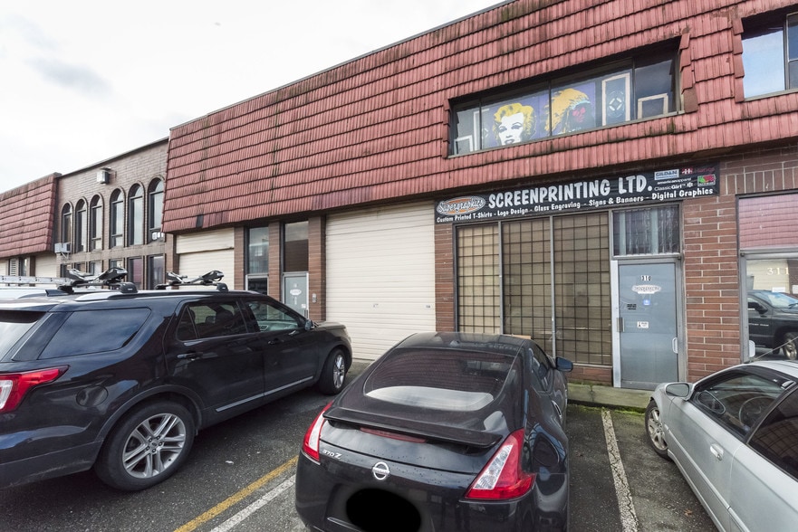 More Photos Of 8475-8495 Ontario St, Vancouver Warehouse For Sale