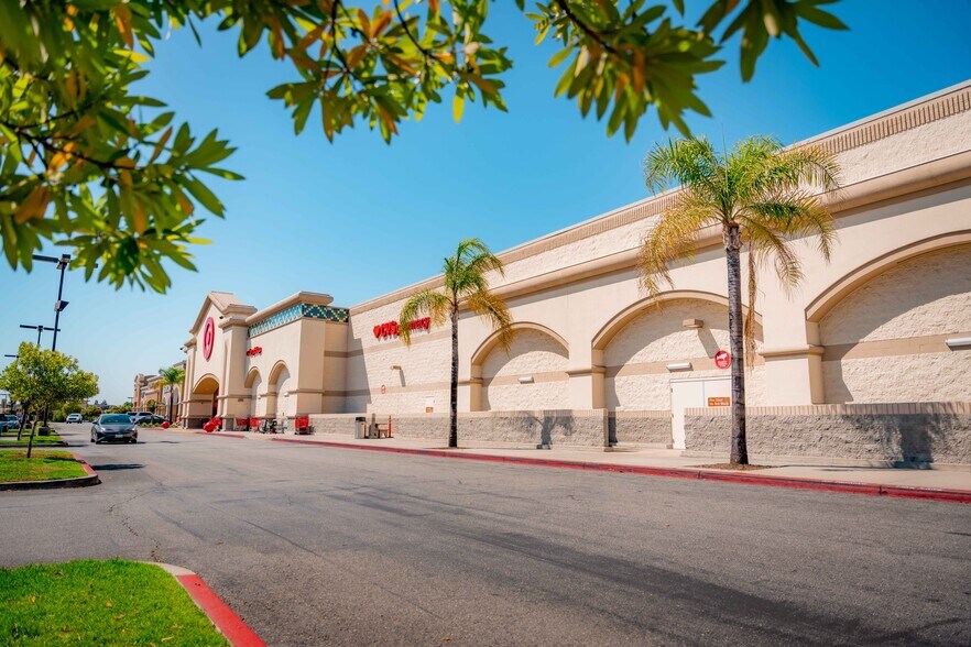 More Photos Of 40930-41090 California Oaks Rd, Murrieta Unknown For Lease