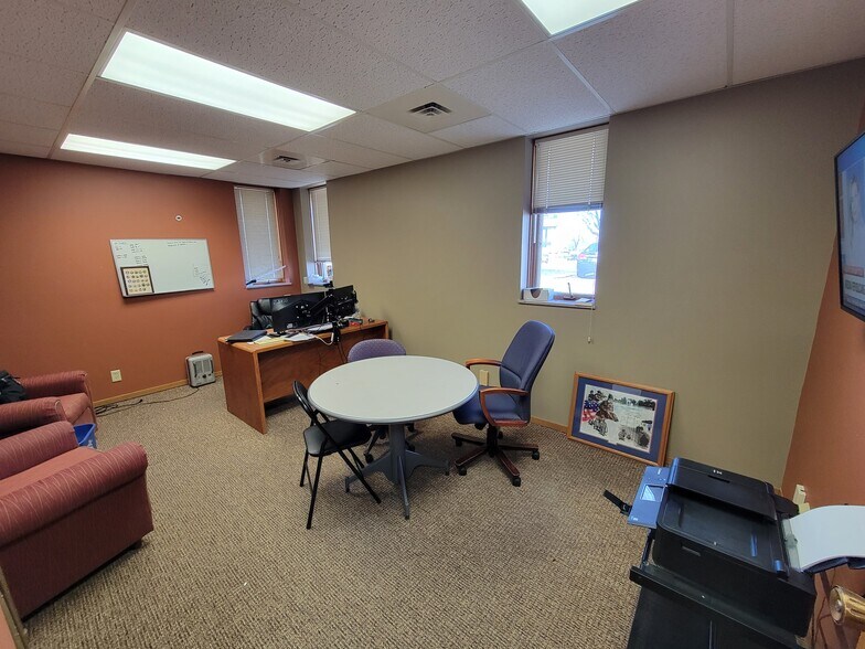 More Photos Of 4320 S Louise Ave, Sioux Falls Office For Lease
