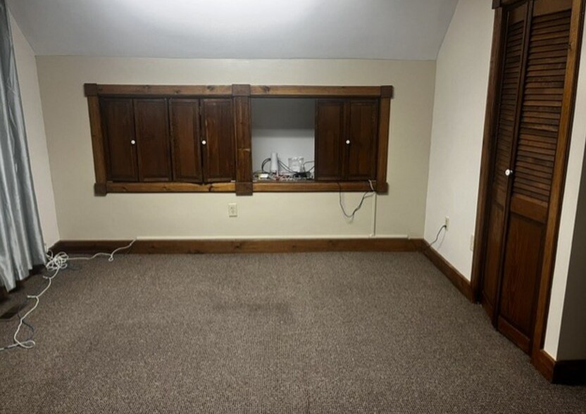 More Photos Of 3299 Kemp Rd, Dayton Office For Sale