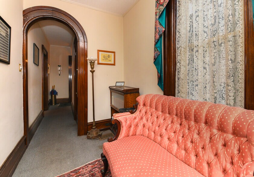 More Photos Of 71 Cooper St, Woodbury Office Residential For Sale