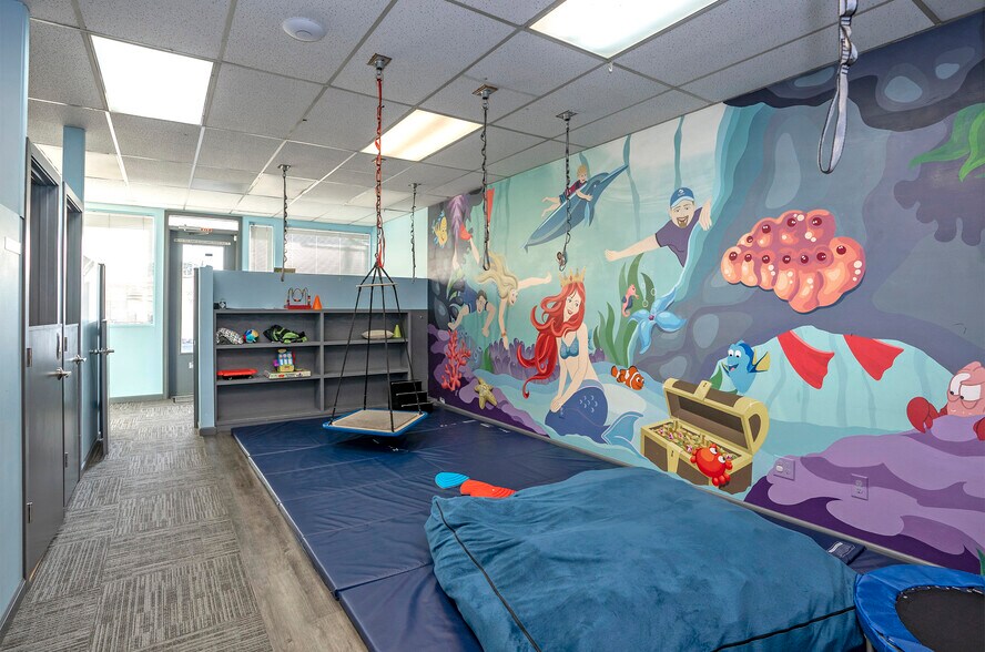 More Photos Of 9124 Gravelly Lake Dr SW, Lakewood Office For Sale