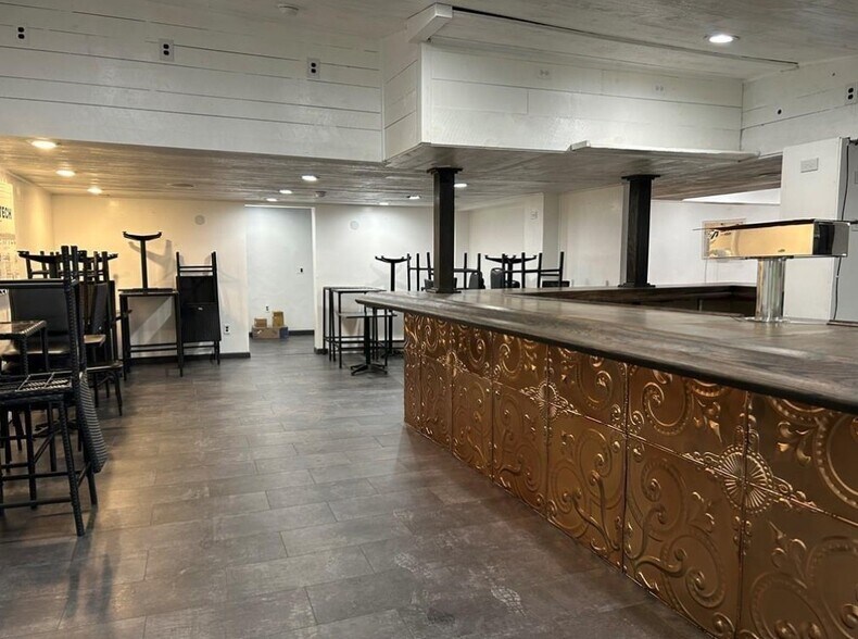 More Photos Of 401 E 4th St, Watkins Glen Restaurant For Sale