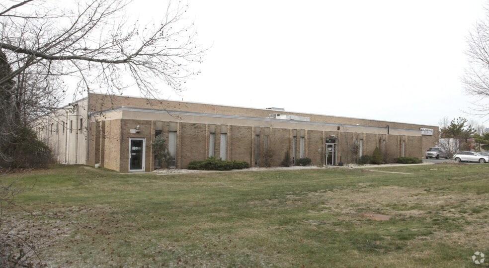 More Photos Of 47 6th St, East Brunswick Manufacturing For Lease