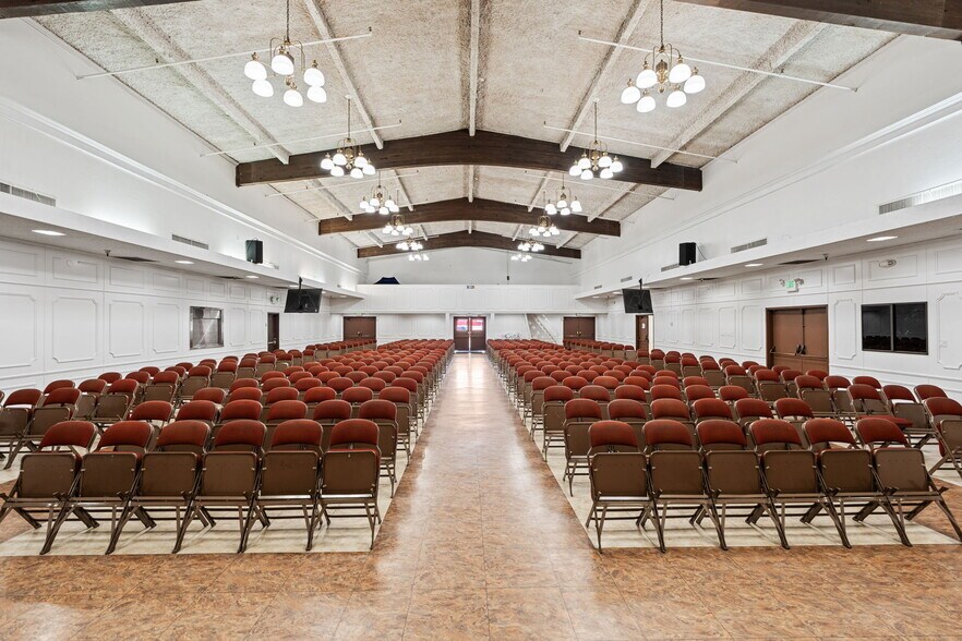 More Photos Of 1921 E Belmont Ave, Fresno Lodge Meeting Hall For Sale