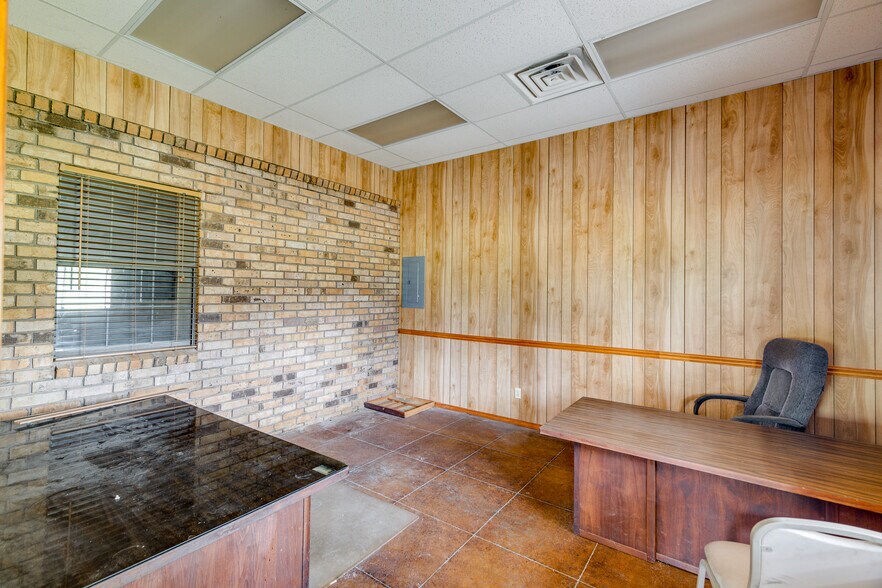 More Photos Of 7603 Old Monroe Rd, Bastrop Specialty For Sale