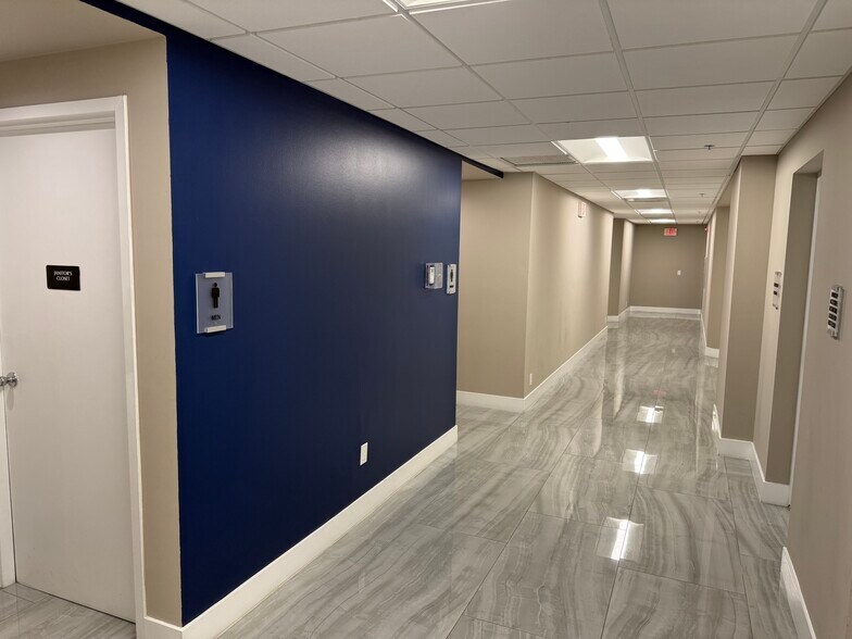 More Photos Of 1720 E Tiffany Dr, West Palm Beach Office For Lease