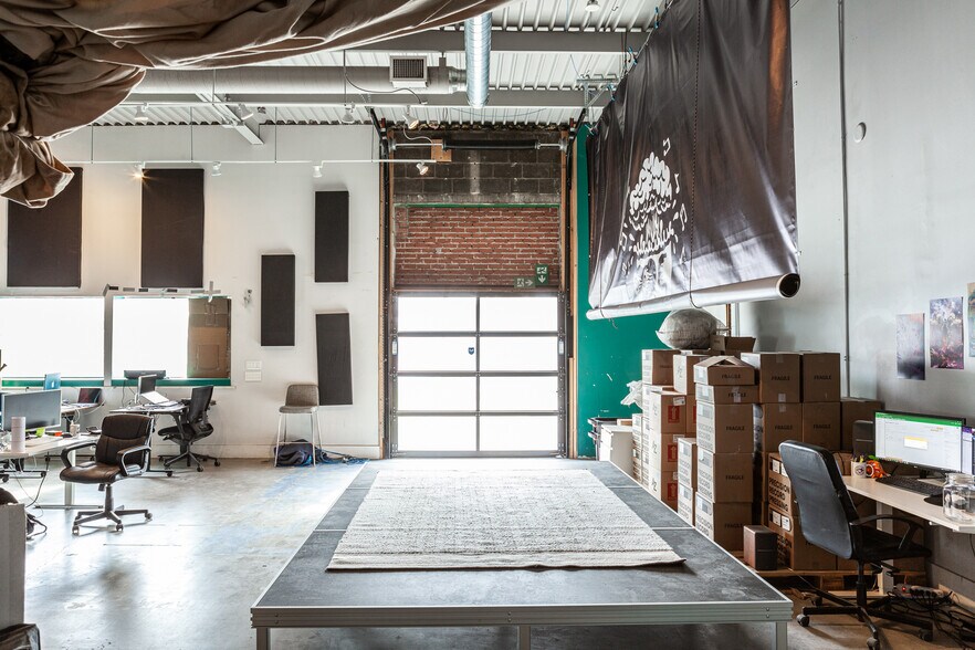 More Photos Of 4 Carlaw Ave, Toronto Warehouse For Lease