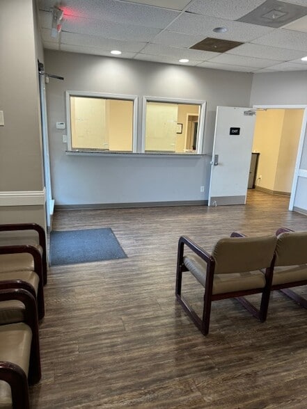 More Photos Of 911 Medical Centre Dr, Arlington Medical For Sale